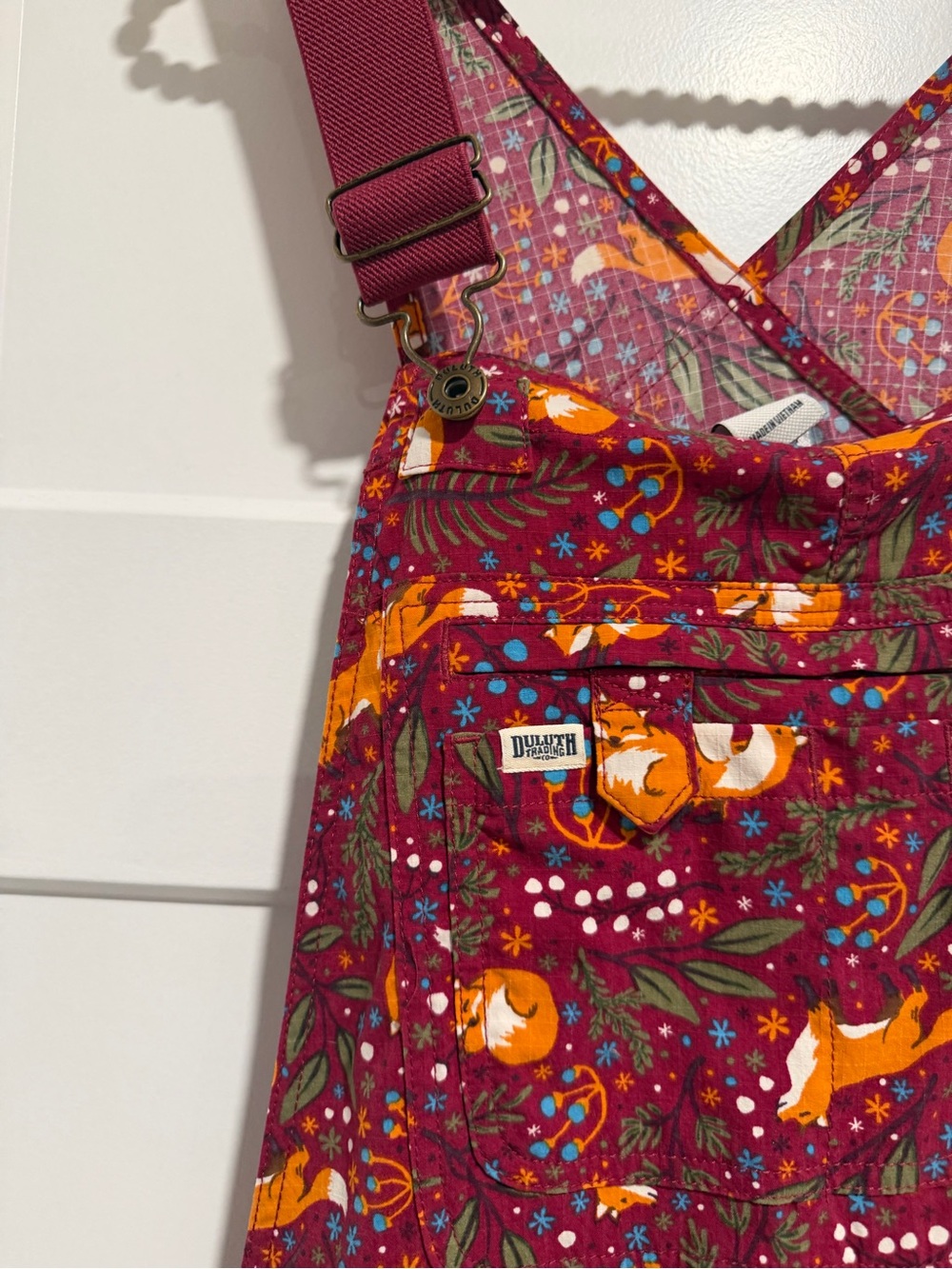 Duluth Trading Co women’s Maroon Fox-Print One-Piece Overalls